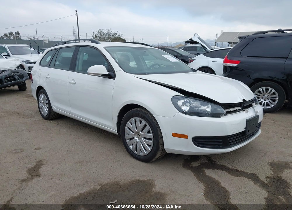 2014 VOLKSWAGEN JETTA SPORTWAGEN 2.5L S/2.5L SE VIN: 3VWPP7AJ7EM604656