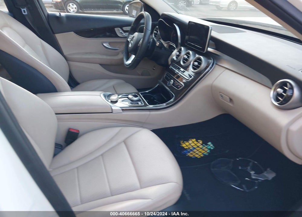 2017 MERCEDES-BENZ C 300 LUXURY/SPORT VIN: 55SWF4JB8HU226668