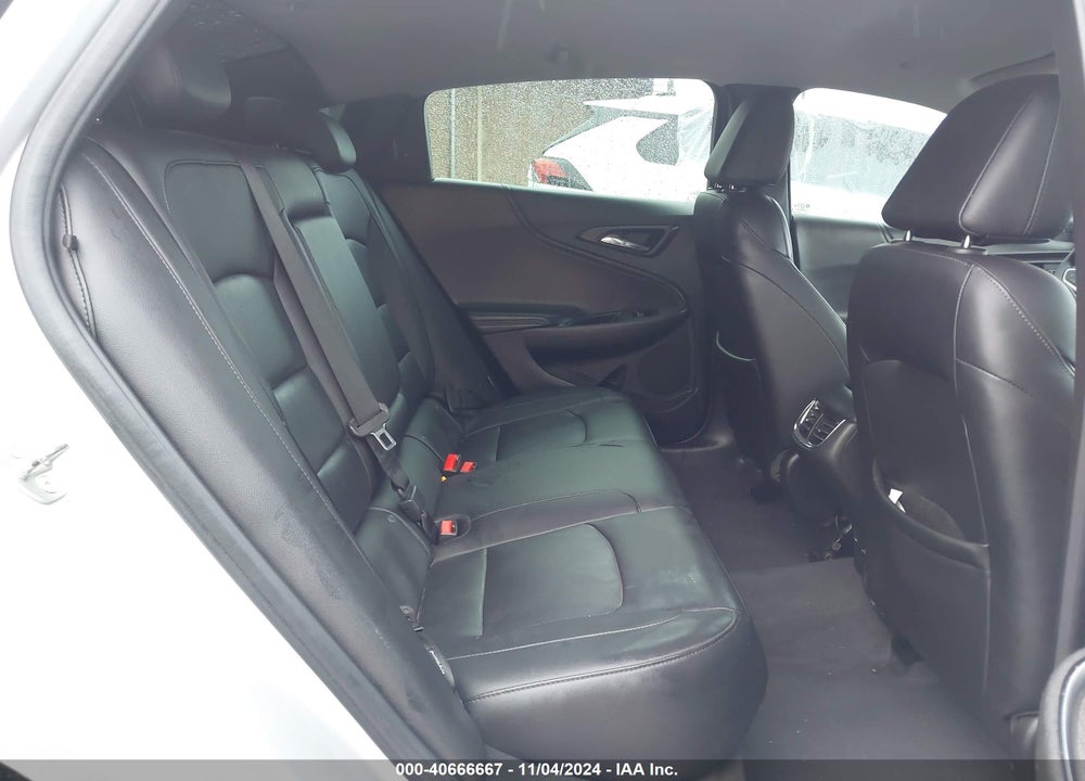 2018 CHEVROLET MALIBU LT VIN: 1G1ZD5ST1JF224269