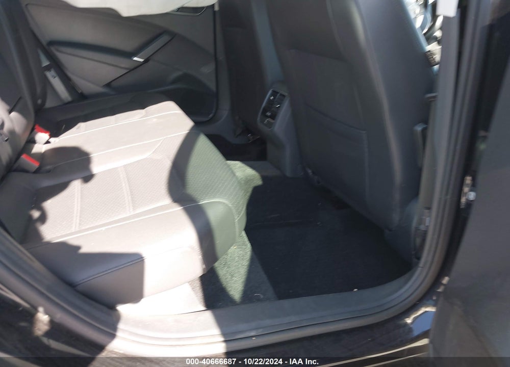 2018 VOLKSWAGEN PASSAT 2.0T SE VIN: 1VWBA7A39JC024785