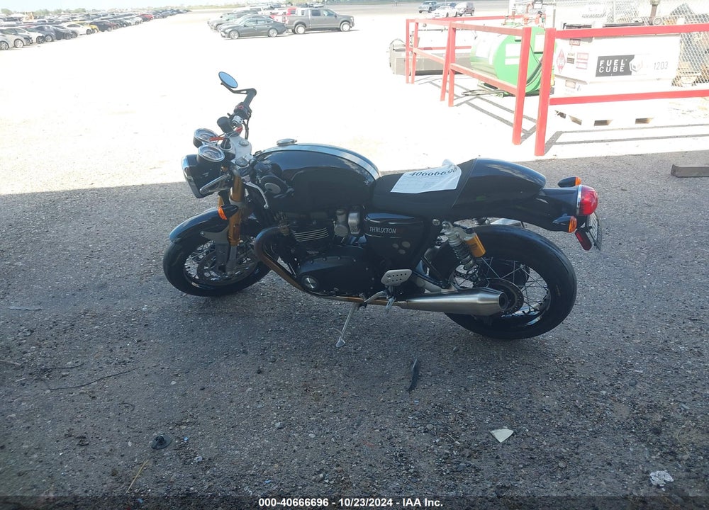 2022 TRIUMPH MOTORCYCLE THRUXTON RS VIN: SMTD56HR5NTAU8645