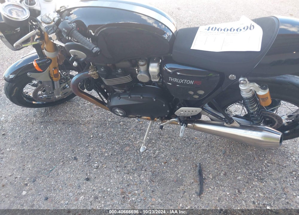 2022 TRIUMPH MOTORCYCLE THRUXTON RS VIN: SMTD56HR5NTAU8645