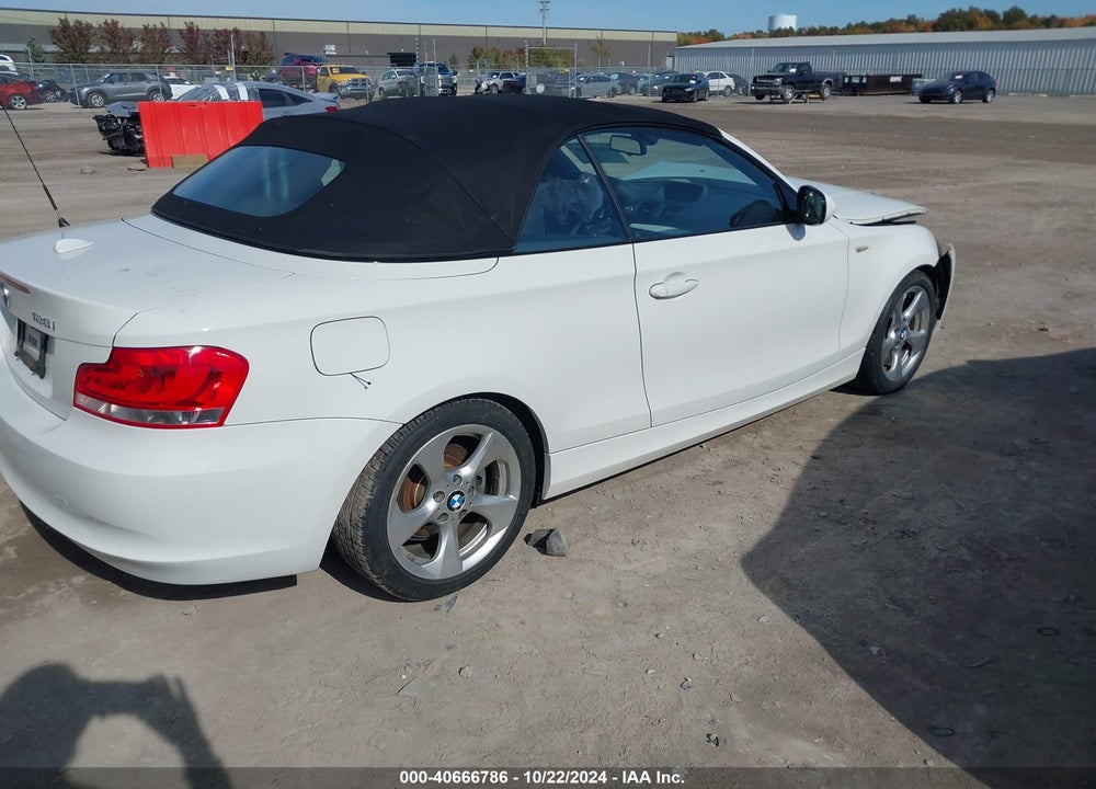 2012 BMW 128I VIN: WBAUN1C58CVR00150