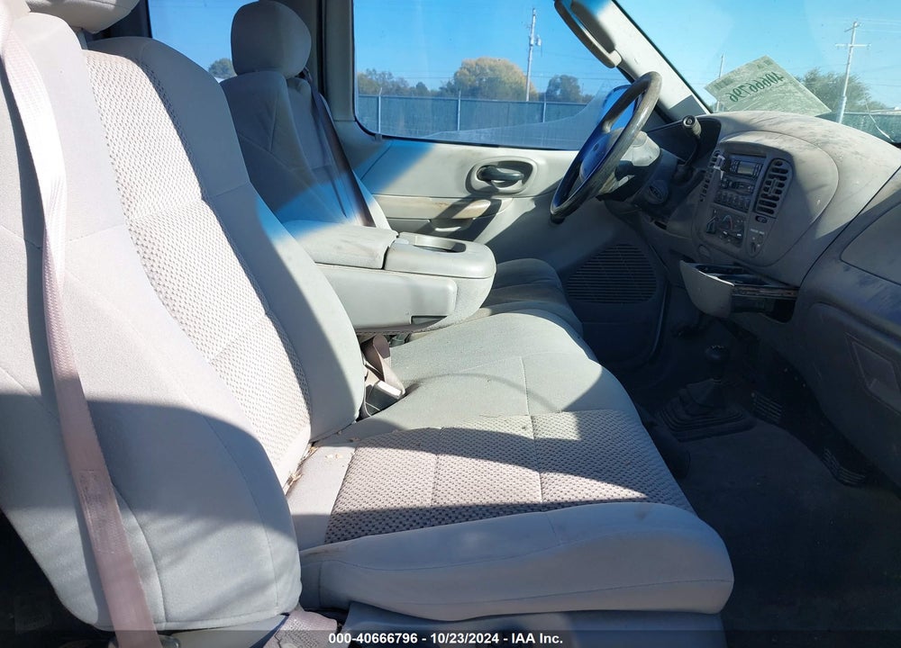 2003 FORD F-150 LARIAT/XL/XLT VIN: 2FTRX18L33CA12860