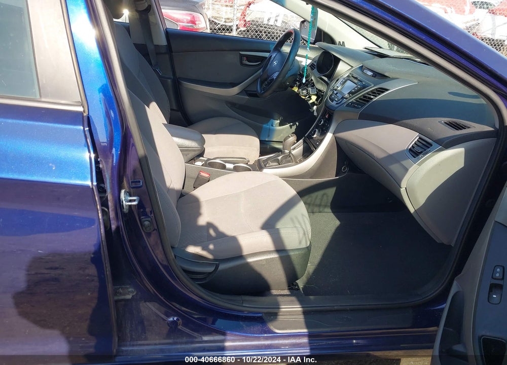 2014 HYUNDAI ELANTRA SE VIN: 5NPDH4AE9EH481954