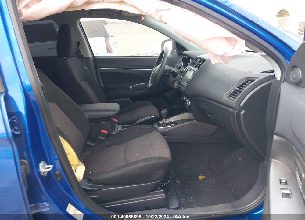 2018 MITSUBISHI OUTLANDER SPORT 2.0 ES VIN: JA4AP3AU8JU011657