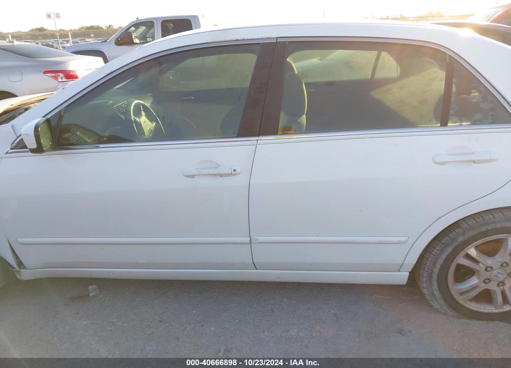 2007 HONDA ACCORD SDN VIN: 1HGCM56327A174965