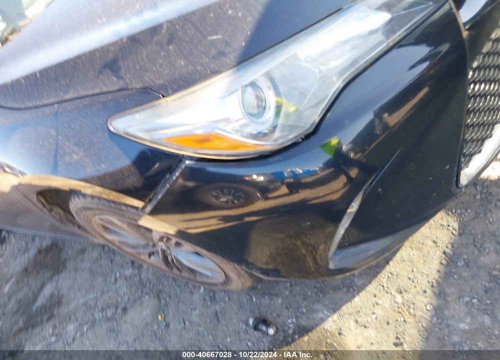 2017 TOYOTA CAMRY SE VIN: 4T1BF1FKXHU679748