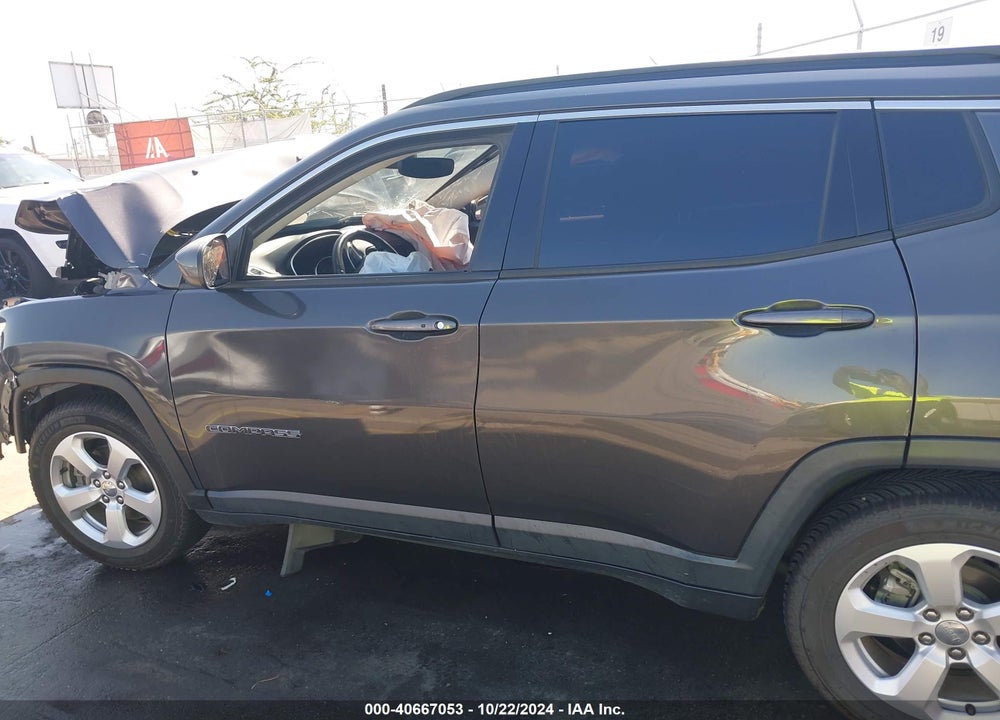 2018 JEEP COMPASS LATITUDE FWD VIN: 3C4NJCBB1JT502104