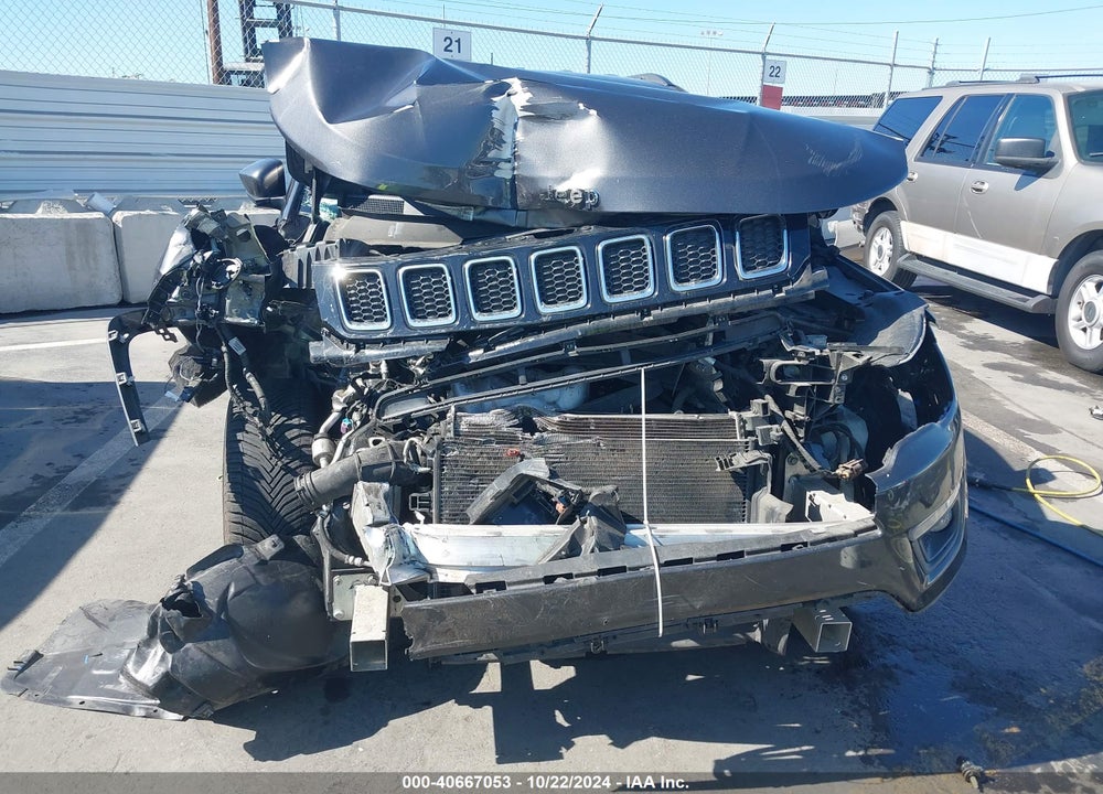 2018 JEEP COMPASS LATITUDE FWD VIN: 3C4NJCBB1JT502104