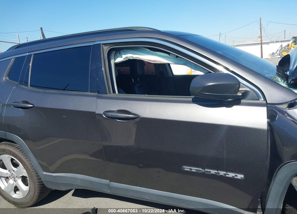 2018 JEEP COMPASS LATITUDE FWD VIN: 3C4NJCBB1JT502104