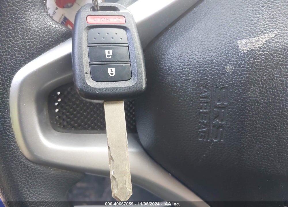 2015 HONDA FIT LX VIN: 3HGGK5G5XFM732568