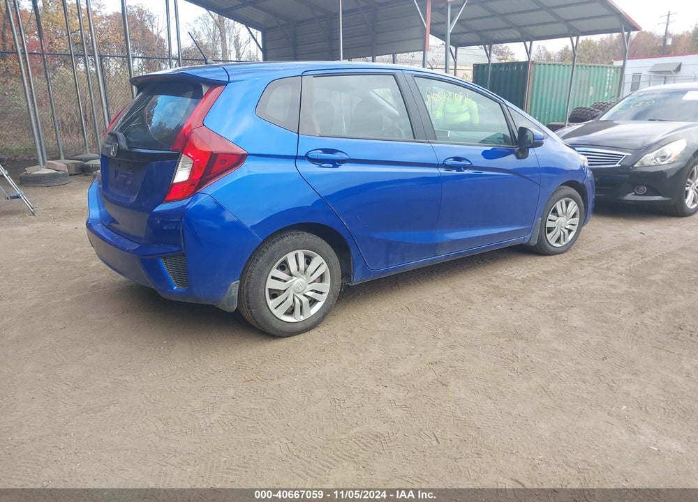 2015 HONDA FIT LX VIN: 3HGGK5G5XFM732568