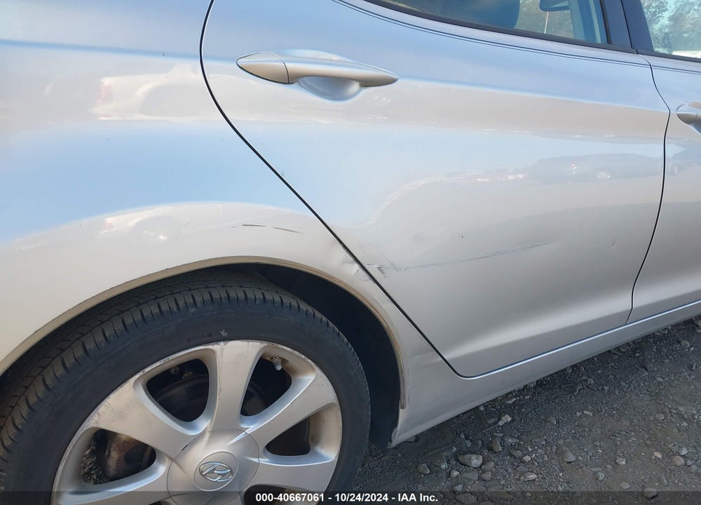 2013 HYUNDAI ELANTRA LIMITED VIN: 5NPDH4AE8DH284658