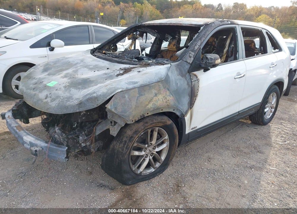 2014 KIA SORENTO LX VIN: 5XYKTCA68EG544459