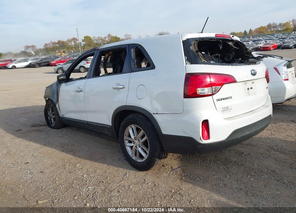 2014 KIA SORENTO LX VIN: 5XYKTCA68EG544459