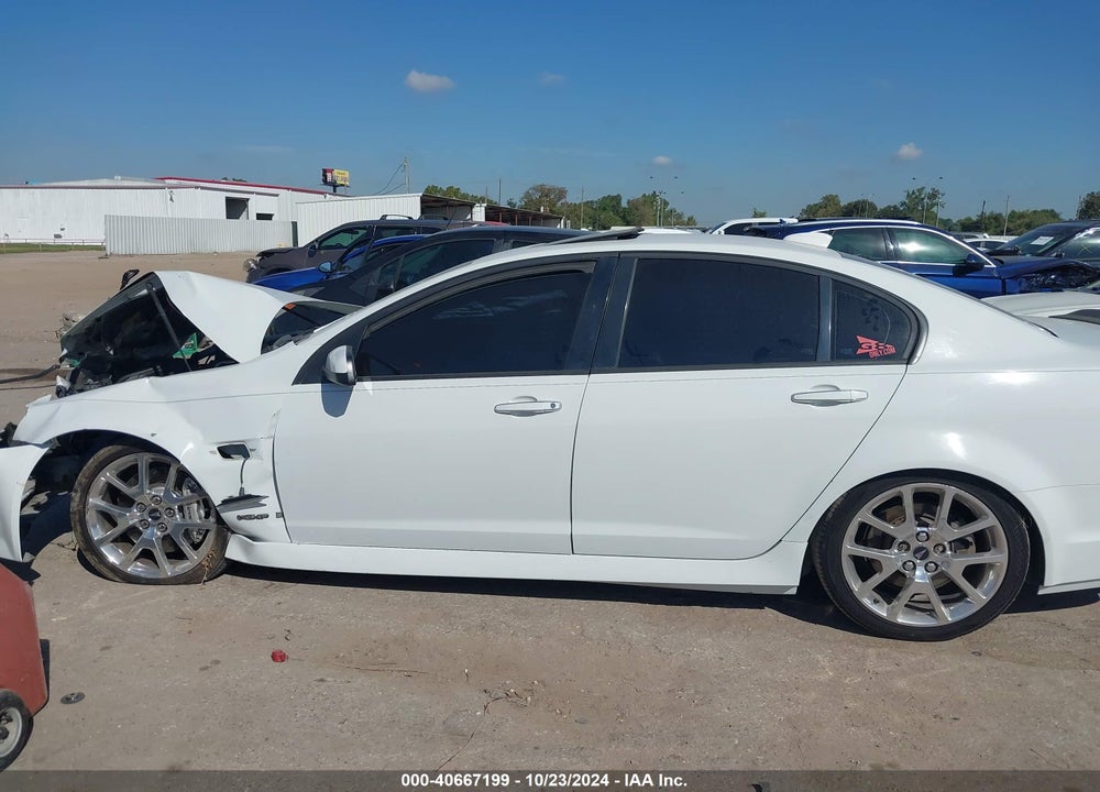 2009 PONTIAC G8 GXP VIN: 6G2EP57W29L308735