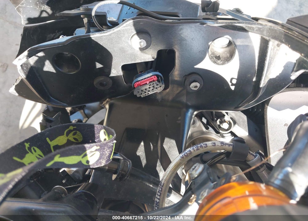 2024 BMW S 1000 RR VIN: WB10E6307R6J95909