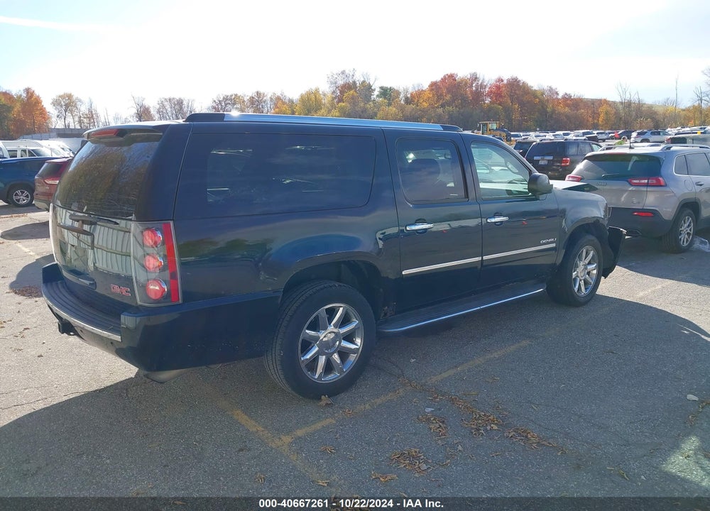 2010 GMC YUKON XL 1500 DENALI VIN: 1GKUKMEF6AR176794