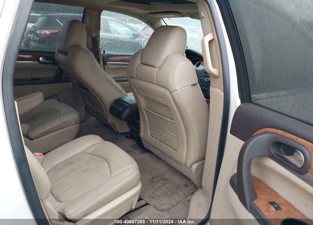 2008 BUICK ENCLAVE CXL VIN: 5GAER23748J243656