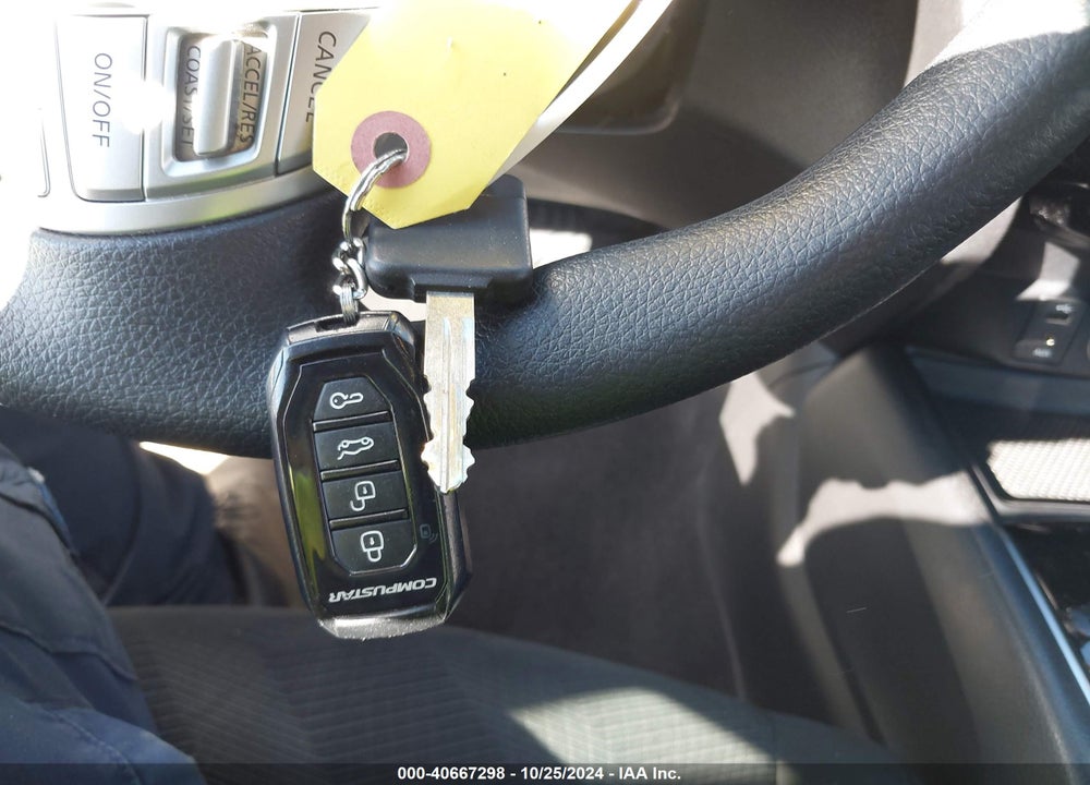 2014 NISSAN ROGUE S VIN: 5N1AT2MV3EC817980
