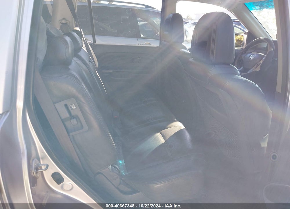 2004 HONDA PILOT EX-L VIN: 2HKYF18514H528937