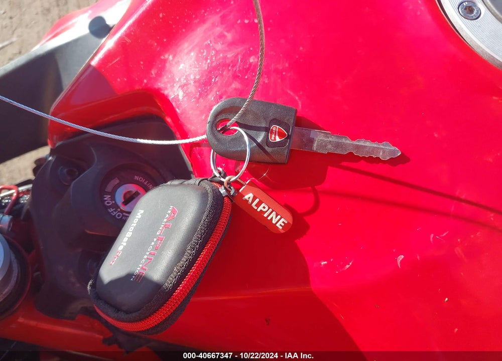 2020 DUCATI SUPERSPORT VIN: ZDMVABDS6LB009373