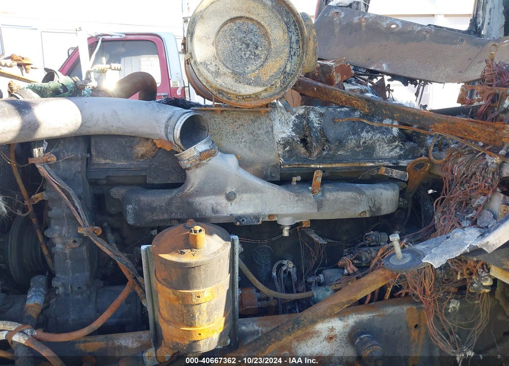 1995 KENWORTH T600 T600 VIN: 1XKADR9X8SS662272
