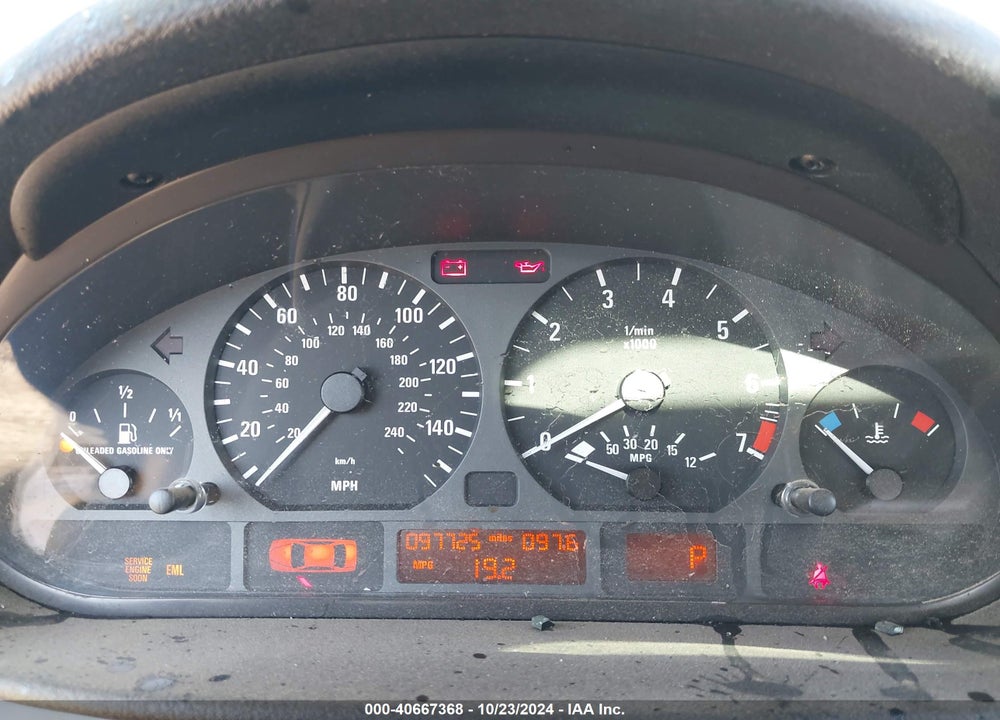 2005 BMW 325I VIN: WBAAZ33495KW76210