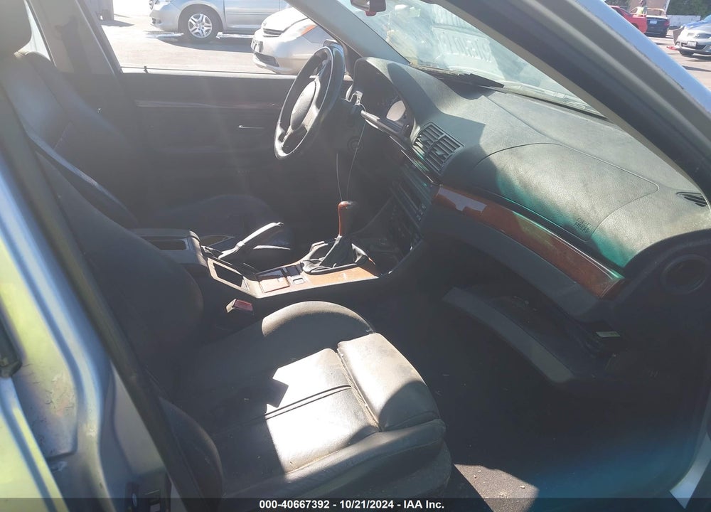 2003 BMW 525I VIN: WBADT33403GF43384