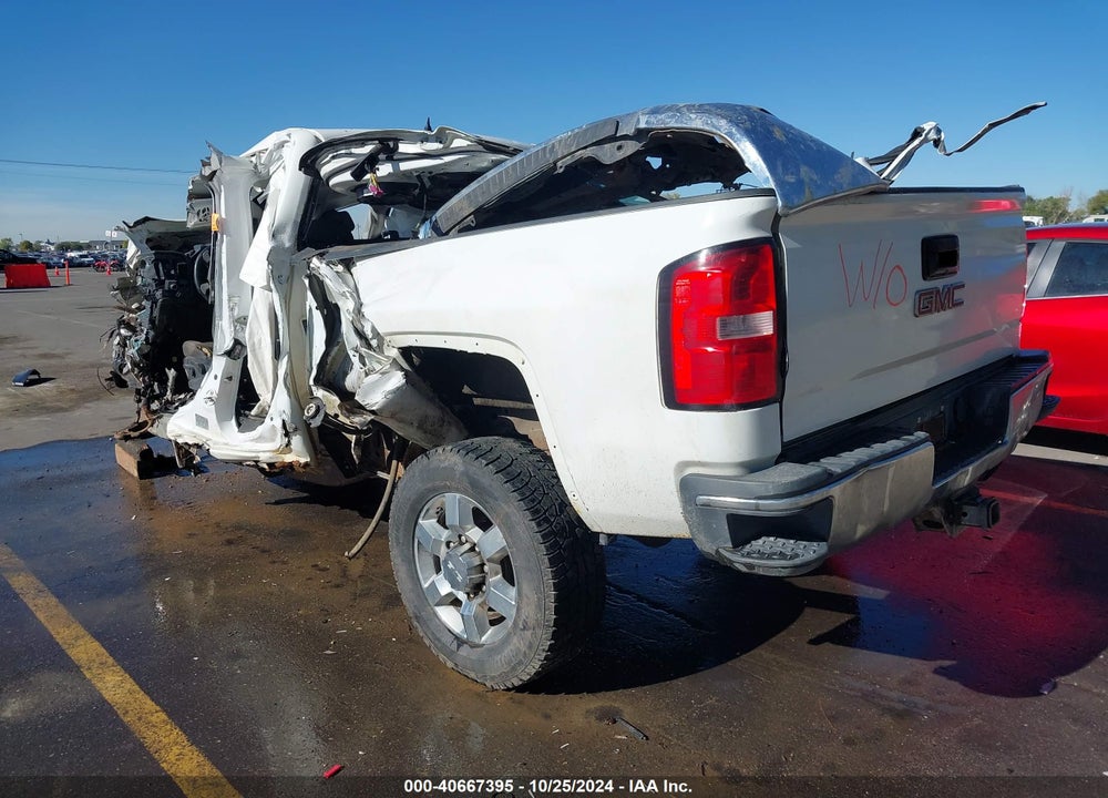 2015 GMC SIERRA 2500HD VIN: 1GT22YEG9FZ537719