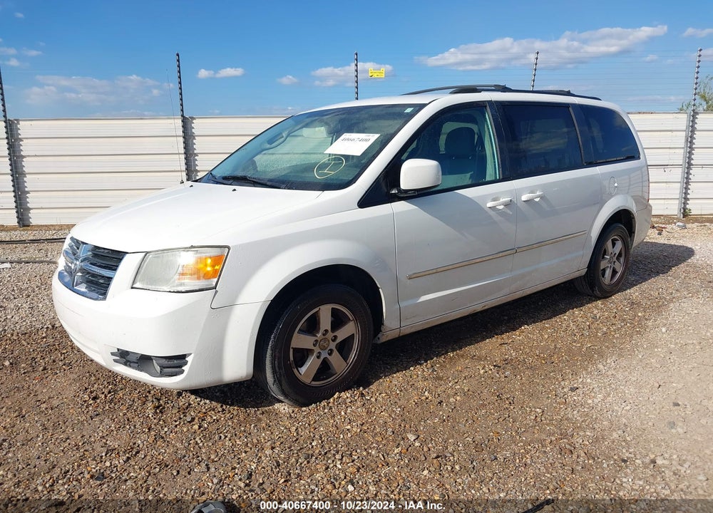 2010 DODGE GRAND CARAVAN SXT VIN: 2D4RN5D13AR323588