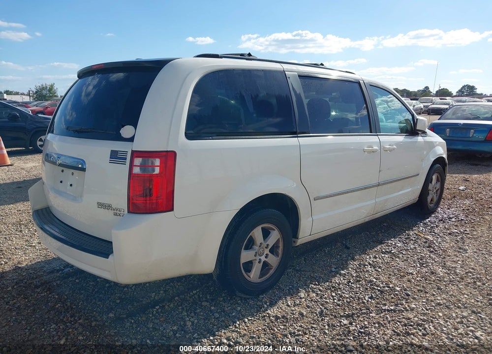 2010 DODGE GRAND CARAVAN SXT VIN: 2D4RN5D13AR323588