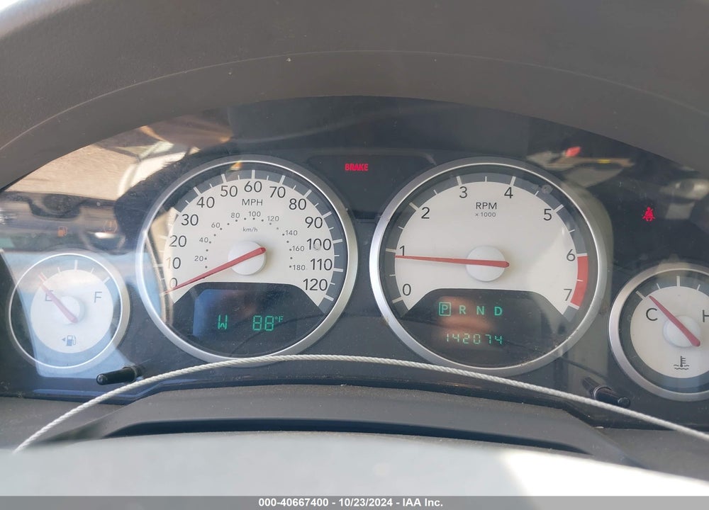 2010 DODGE GRAND CARAVAN SXT VIN: 2D4RN5D13AR323588