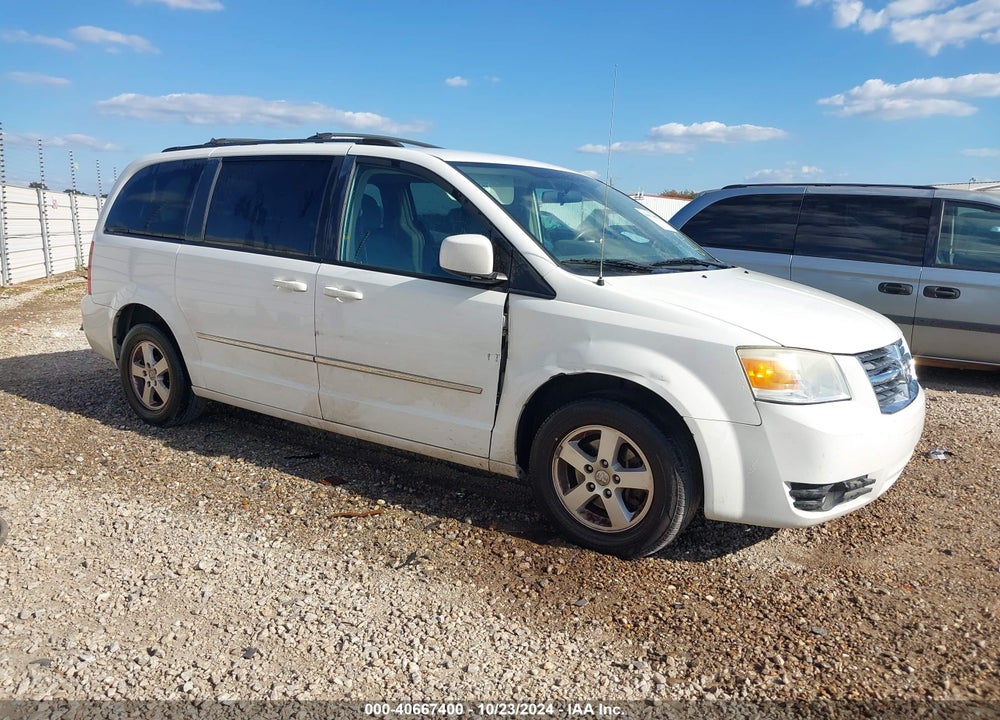 2010 DODGE GRAND CARAVAN SXT VIN: 2D4RN5D13AR323588