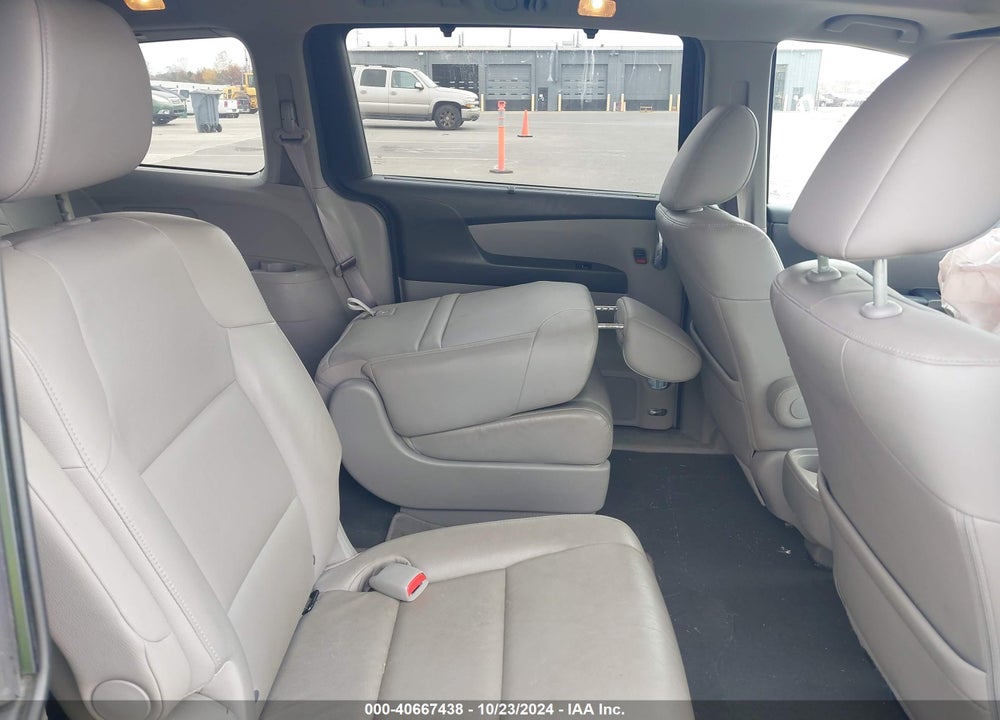 2015 HONDA ODYSSEY EX-L VIN: 5FNRL5H69FB040866