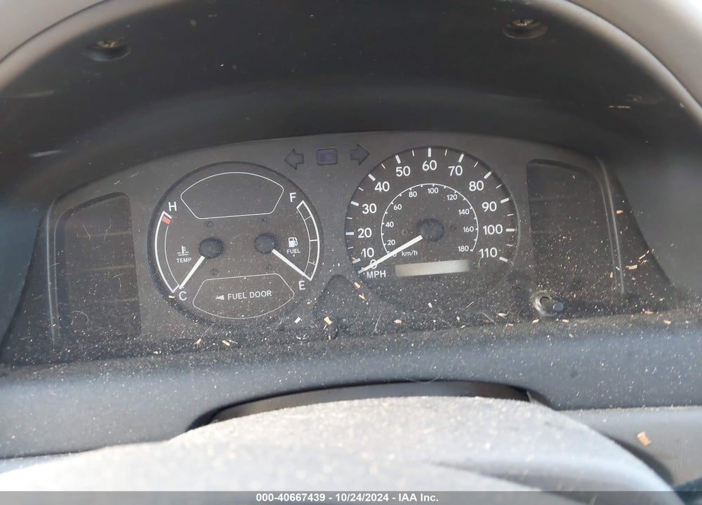 2002 TOYOTA COROLLA CE VIN: 2T1BR12E82C578823