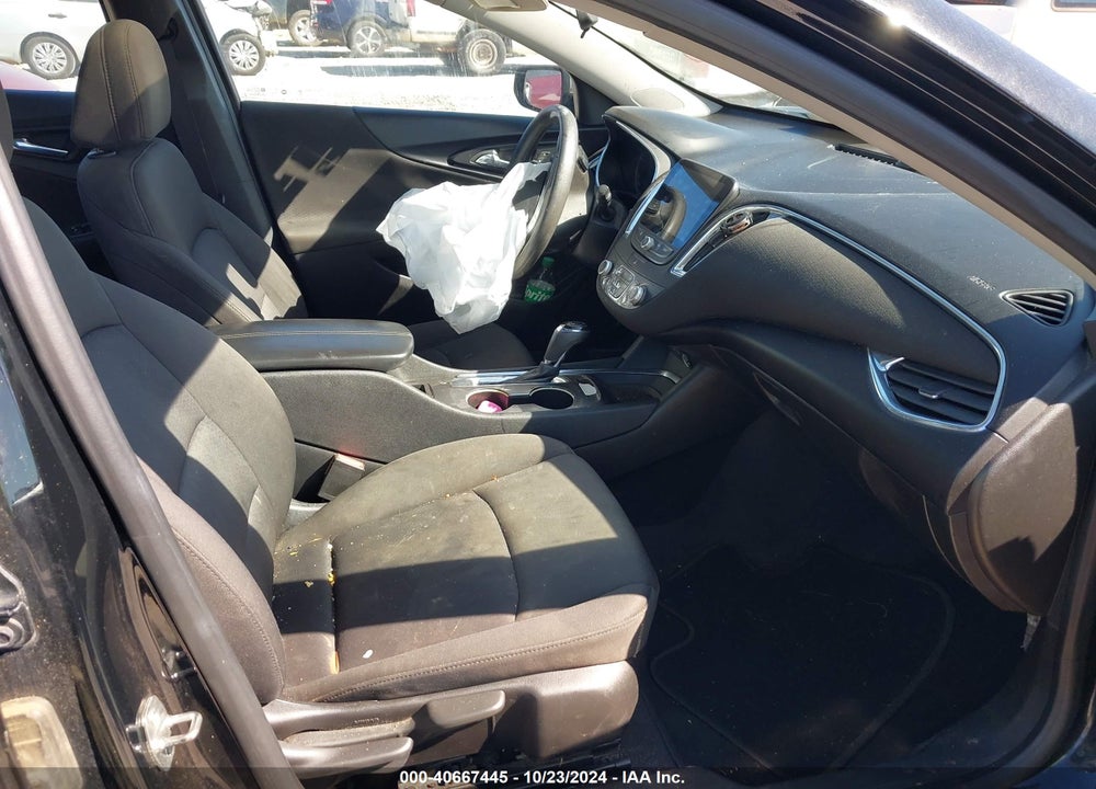 2019 CHEVROLET MALIBU LT VIN: 1G1ZD5ST4KF136236
