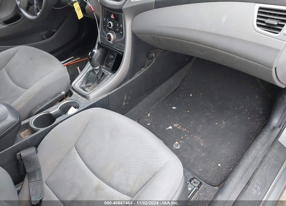 2015 HYUNDAI ELANTRA SE VIN: KMHDH4AE1FU443122