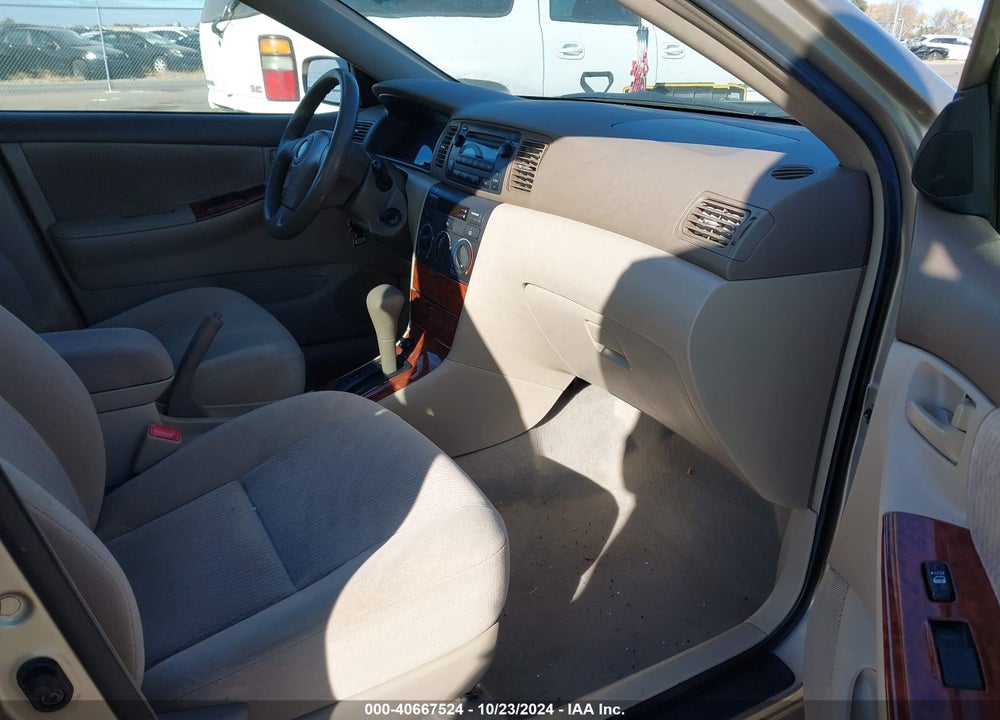 2005 TOYOTA COROLLA LE VIN: 1NXBR32E95Z514871