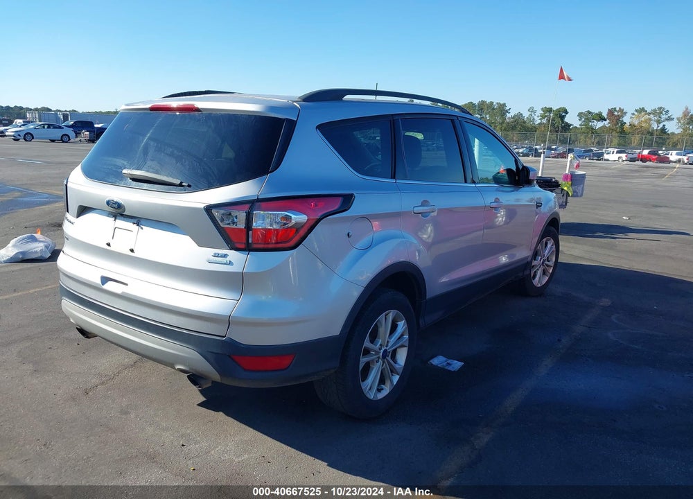 2018 FORD ESCAPE SE VIN: 1FMCU0GD5JUC40919