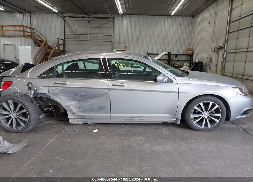 2013 CHRYSLER 200 LIMITED VIN: 1C3CCBCG3DN729373