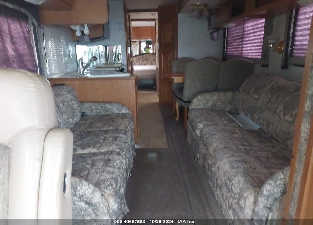 2003 FREIGHTLINER CHASSIS X LINE MOTOR HOME VIN: 4UZAAHBV43CL79768