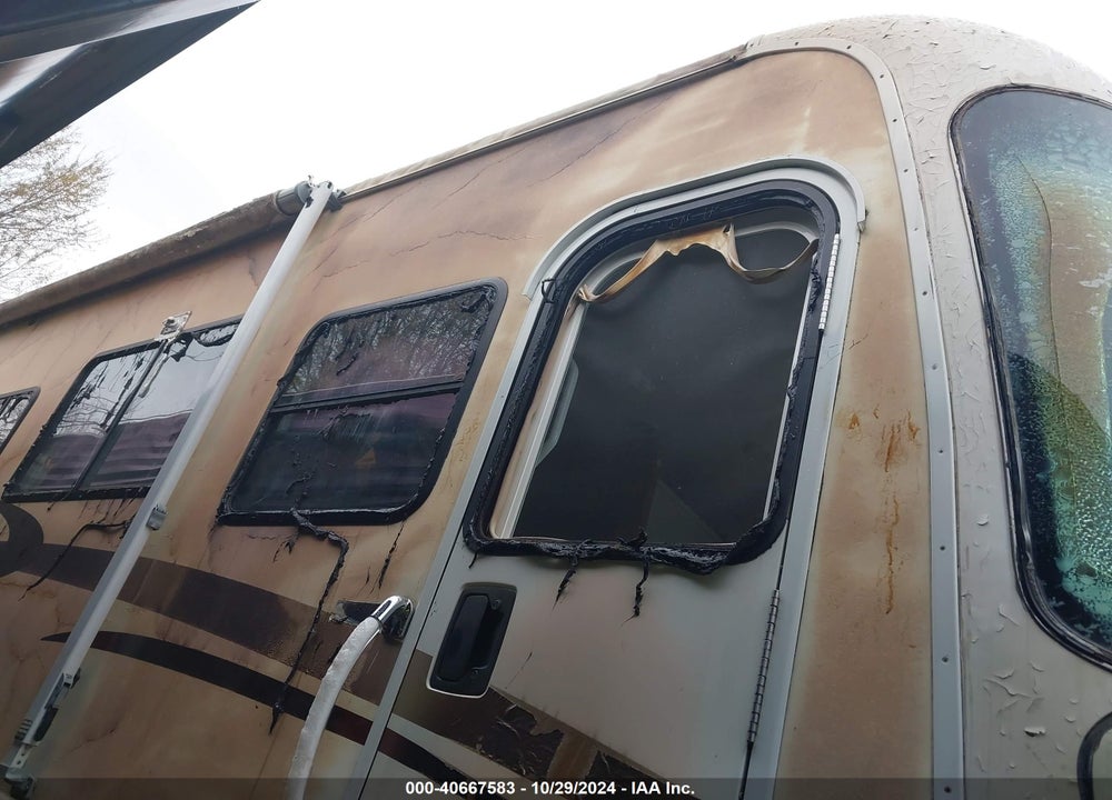 2003 FREIGHTLINER CHASSIS X LINE MOTOR HOME VIN: 4UZAAHBV43CL79768