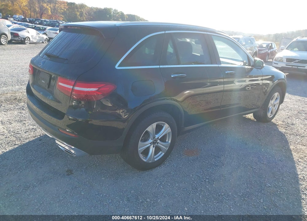 2018 MERCEDES-BENZ GLC 300 VIN: WDC0G4JB1JV052030