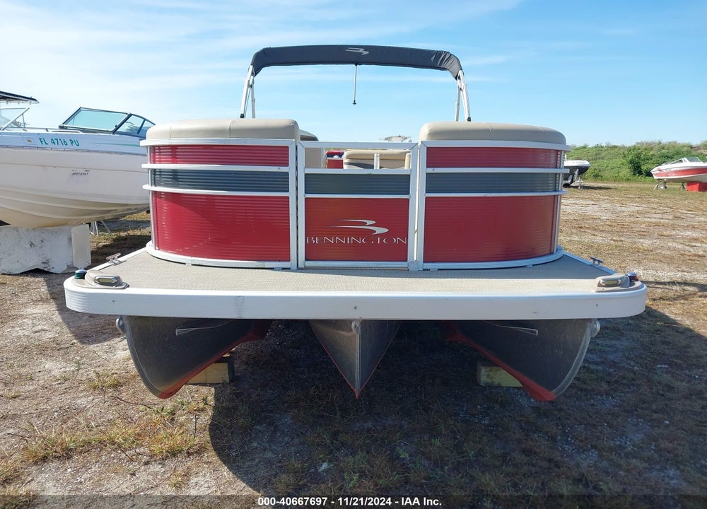 2018 BENNINGTON OTHER VIN: ETWF6607B818