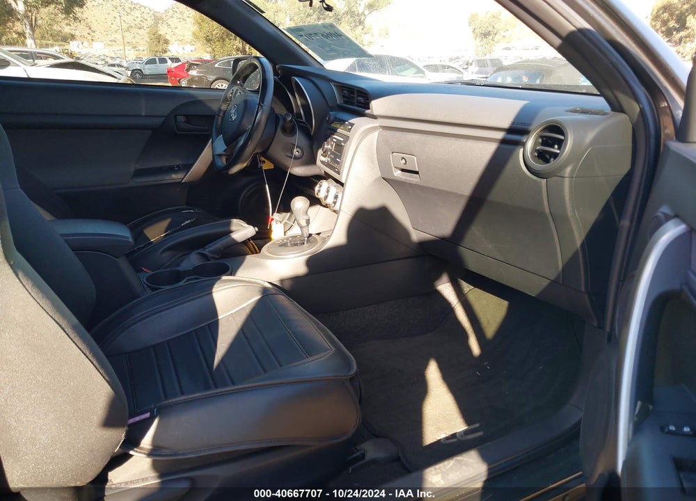 2013 SCION TC VIN: JTKJF5C70D3058454