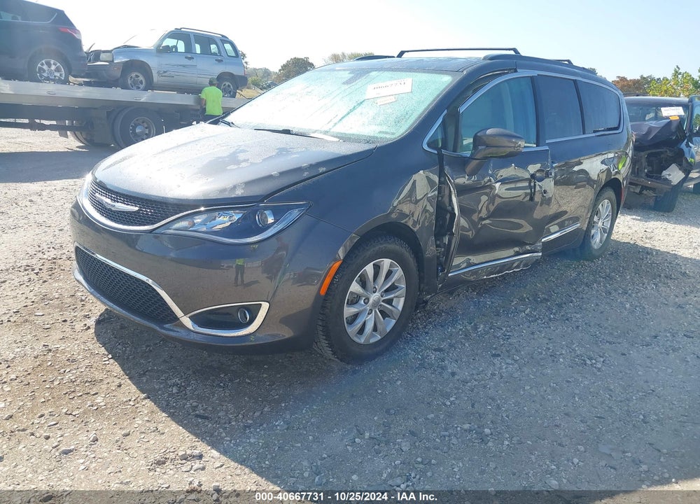 2017 CHRYSLER PACIFICA TOURING L VIN: 2C4RC1BG1HR516934