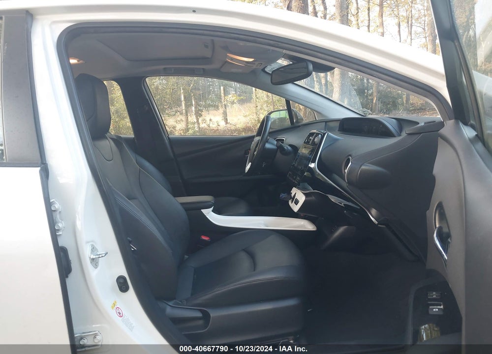 2016 TOYOTA PRIUS FOUR VIN: JTDKARFU8G3020705