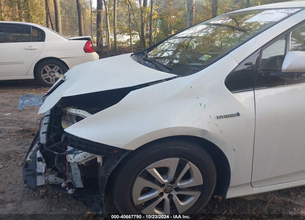 2016 TOYOTA PRIUS FOUR VIN: JTDKARFU8G3020705